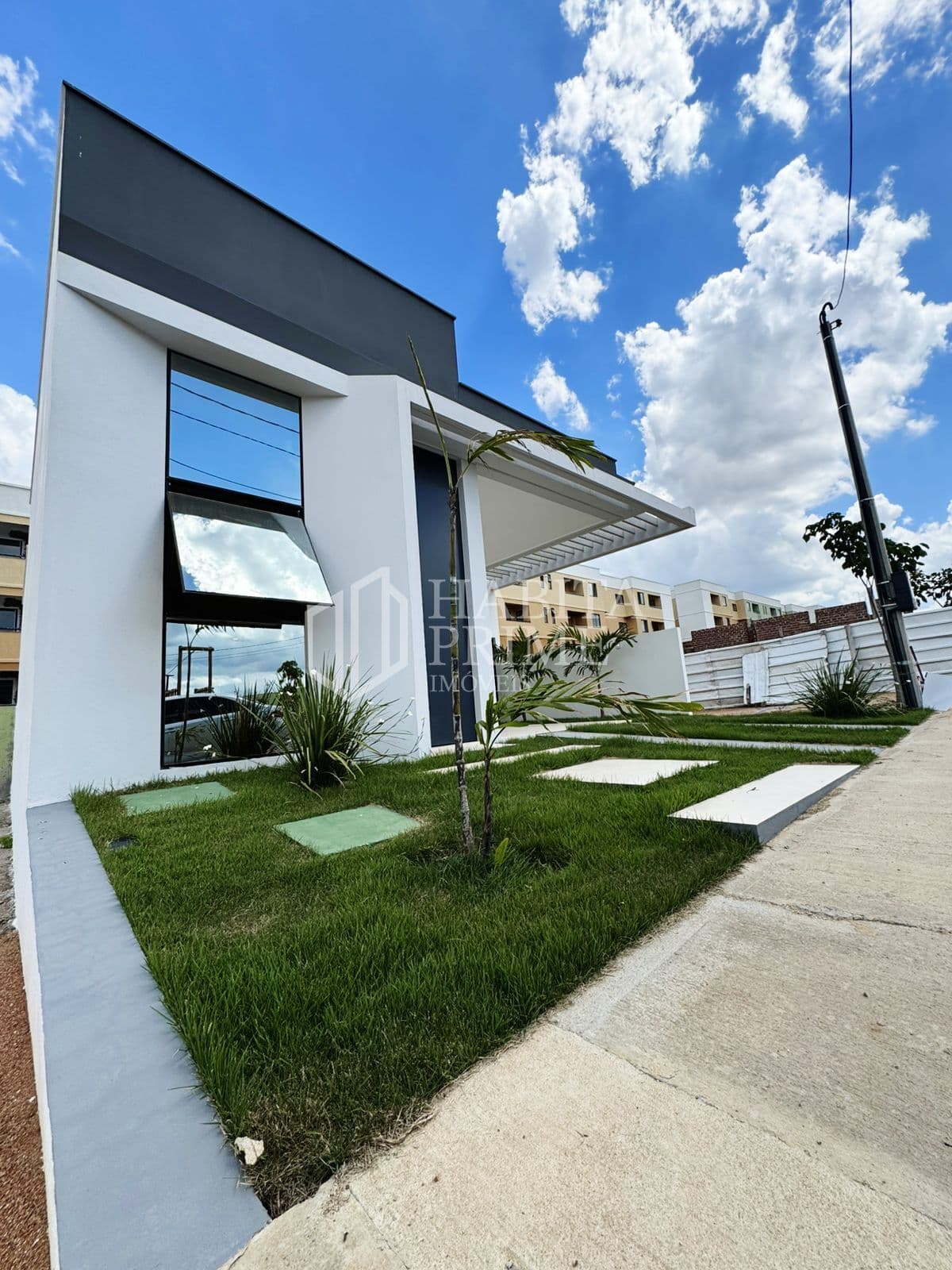 Casa à venda no The House Club, 115m², 3 quartos com suíte e alto padrão em Caruaru