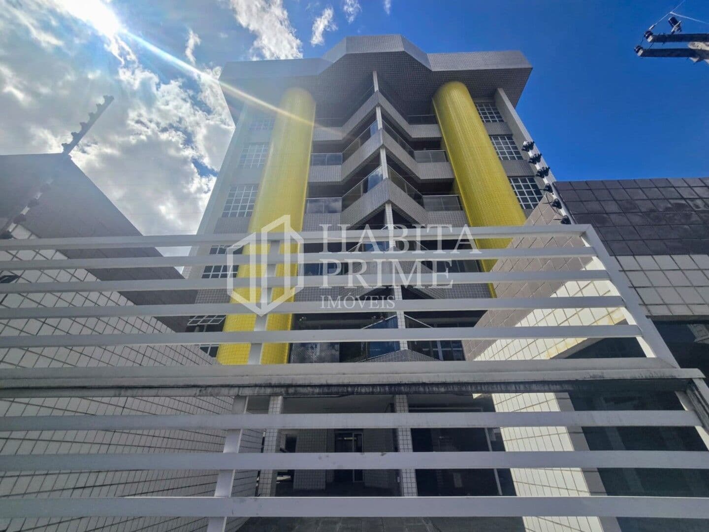 Apartamento para alugar no Solar dos Ipês | 134m², 3 quartos no Maurício de Nassau, Caruaru