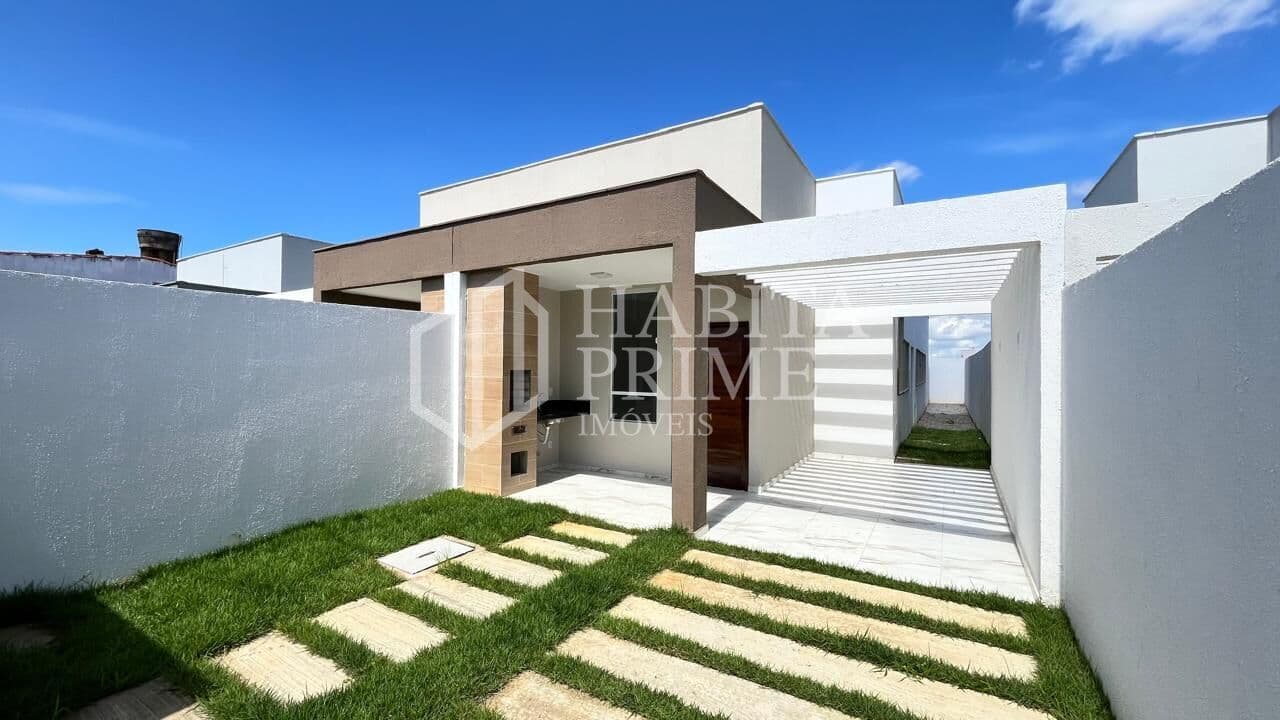 Casa nova à venda em Nova Caruaru com 3 quartos e área gourmet
