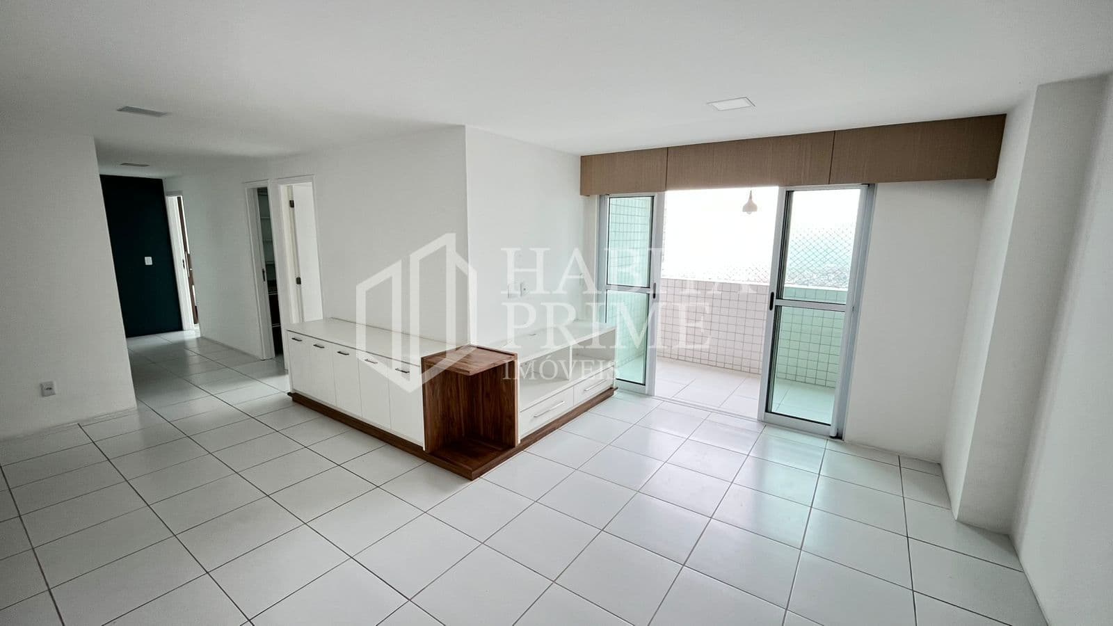 Apartamento 90m² à venda no Eko Home Club, 28º andar, 2 suítes, varanda gourmet e 2 vagas em Caruaru