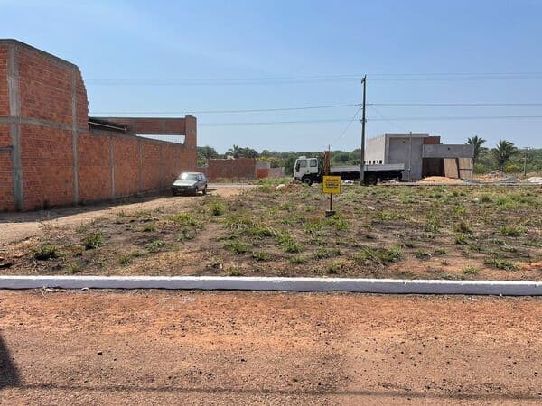 Lote/Terreno em Araguaína - Loteamento Lago Sul