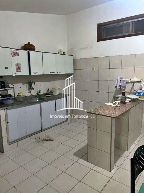 CS2263-Casa plana com 4 quartos à venda na Cidade 2000