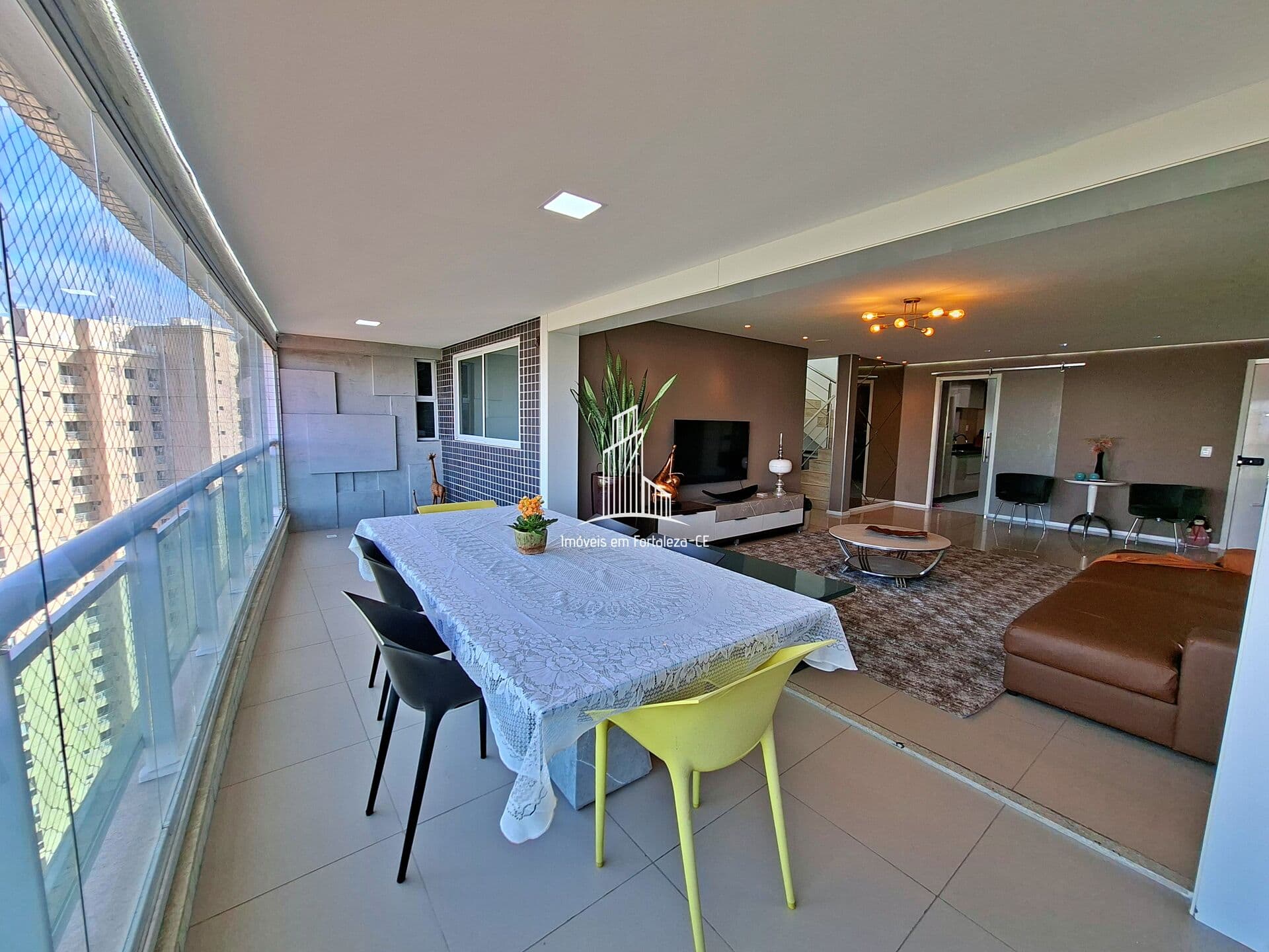Ap1886-Cobertura Duplex, com 380m² à venda em Guararapes