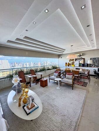 Ap2022-Cobertura Plana com 163m², à venda no Bairro Centro
