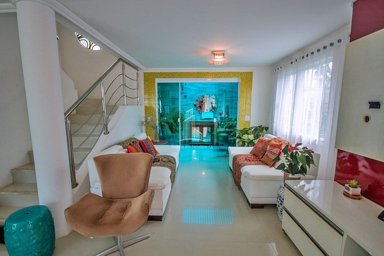 CS2153-Casa Triplex com 459m², à venda no Bairro Cocó
