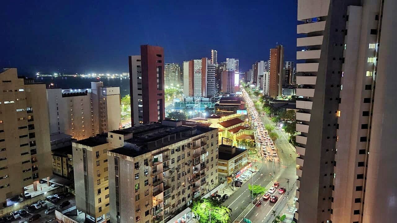 Ap2452- Flat à venda no Meireles | Vista mar + localização premium