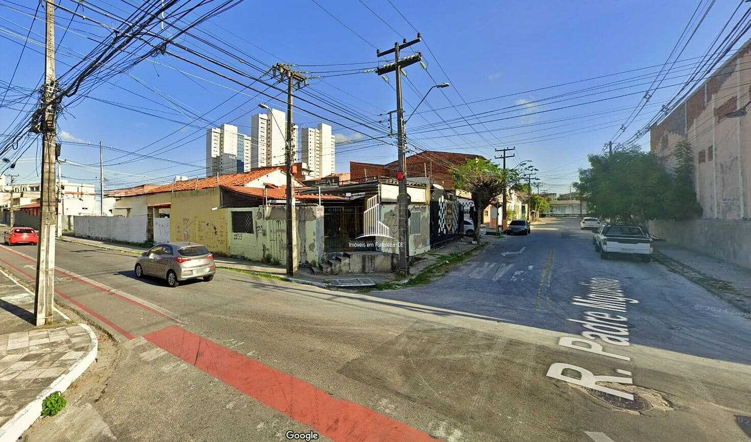 TE3010- Terreno com casa com 1000m² à venda no Bairro de Fátima
