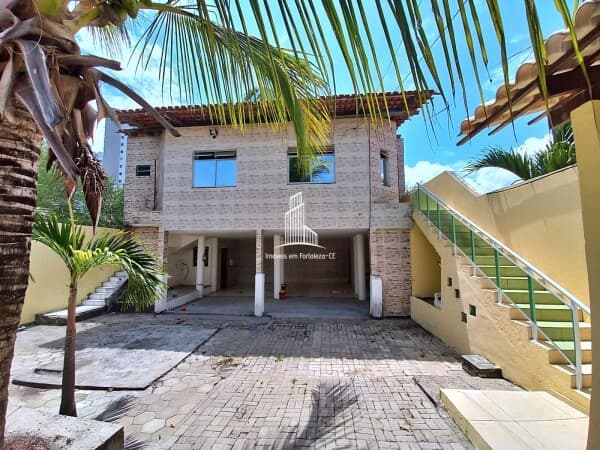 CS2165-Casa Duplex à venda no Dias Branco – Fortaleza/CE