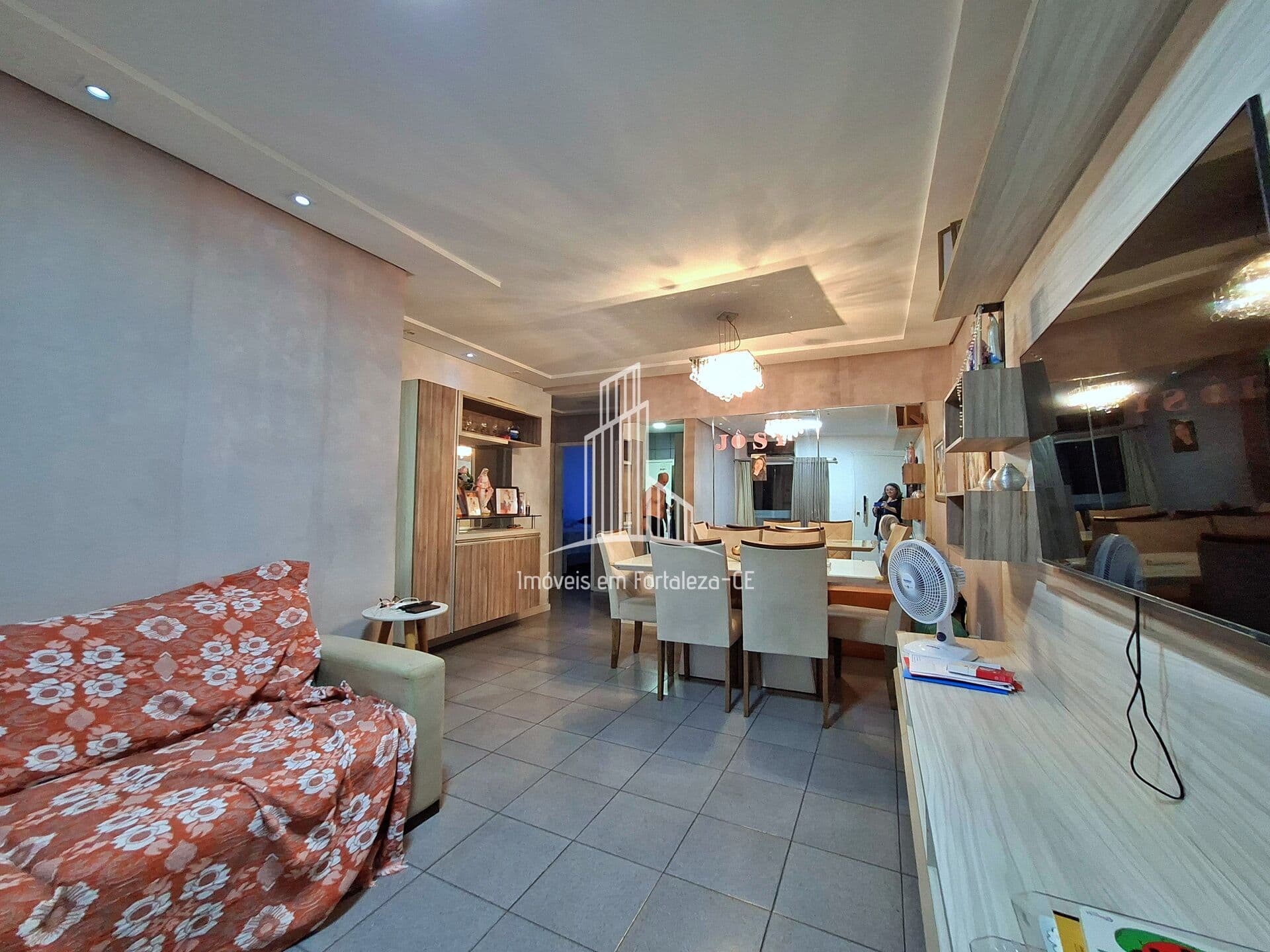 Ap2454-Apartamento Reformado no Meireles – 3 Quartos