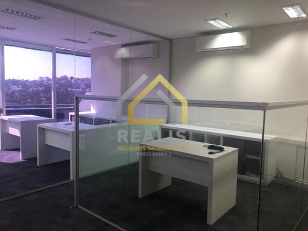Sala Andar Comercial semi mobiliada no Condomínio Landmark Naçoes Unidas , 12399