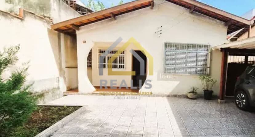 Casa Térrea com 2 dormitórios, edícula, e 3 vagas de garagens - Campo Grande Vila Arriete São Paulo
