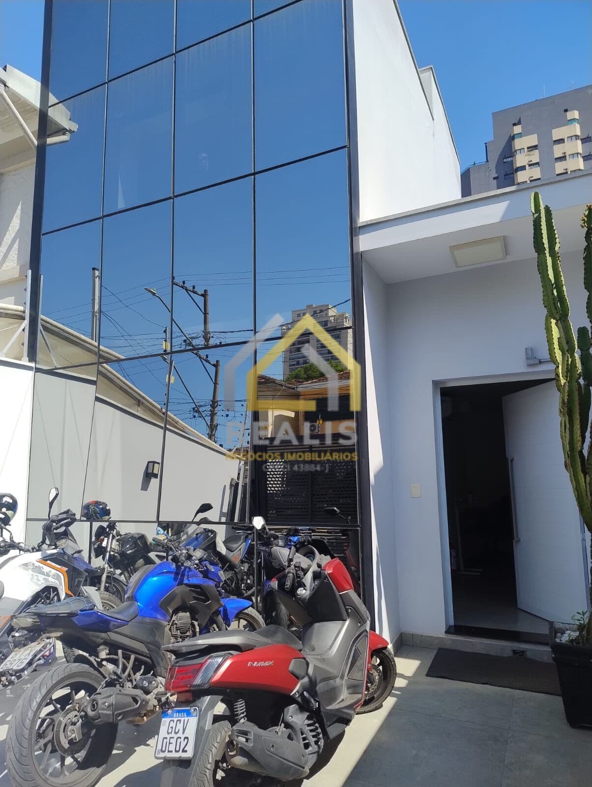 Prédio Comercial 290 m², 500 metros Shopping Morumbi
