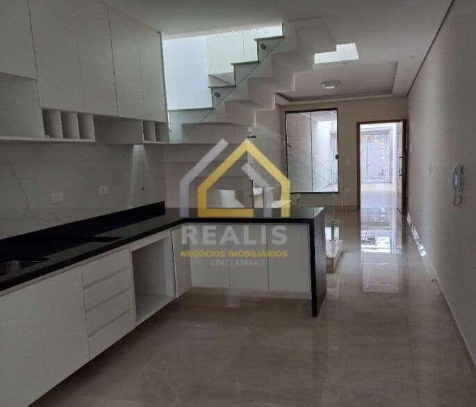 Casa nova, na Vila São Pedro, 3 suítes, 2 vagas, churrasqueira - São Paulo SP