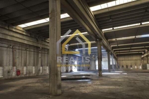 Pavilhão/Galpão Logístico, área do Terreno 15.011 m², área Construída 9.723 m², Guarulhos, SP