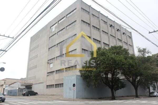 Prédio Comercial 9313m² de área construída - Bras - São Paulo SP
