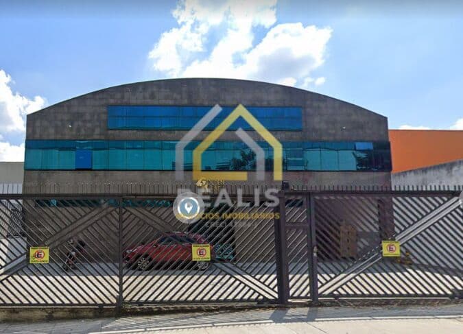 Prédio Comercial para venda com 1234 m² de área construída, do lado do terminal de ônibus Largo Treze