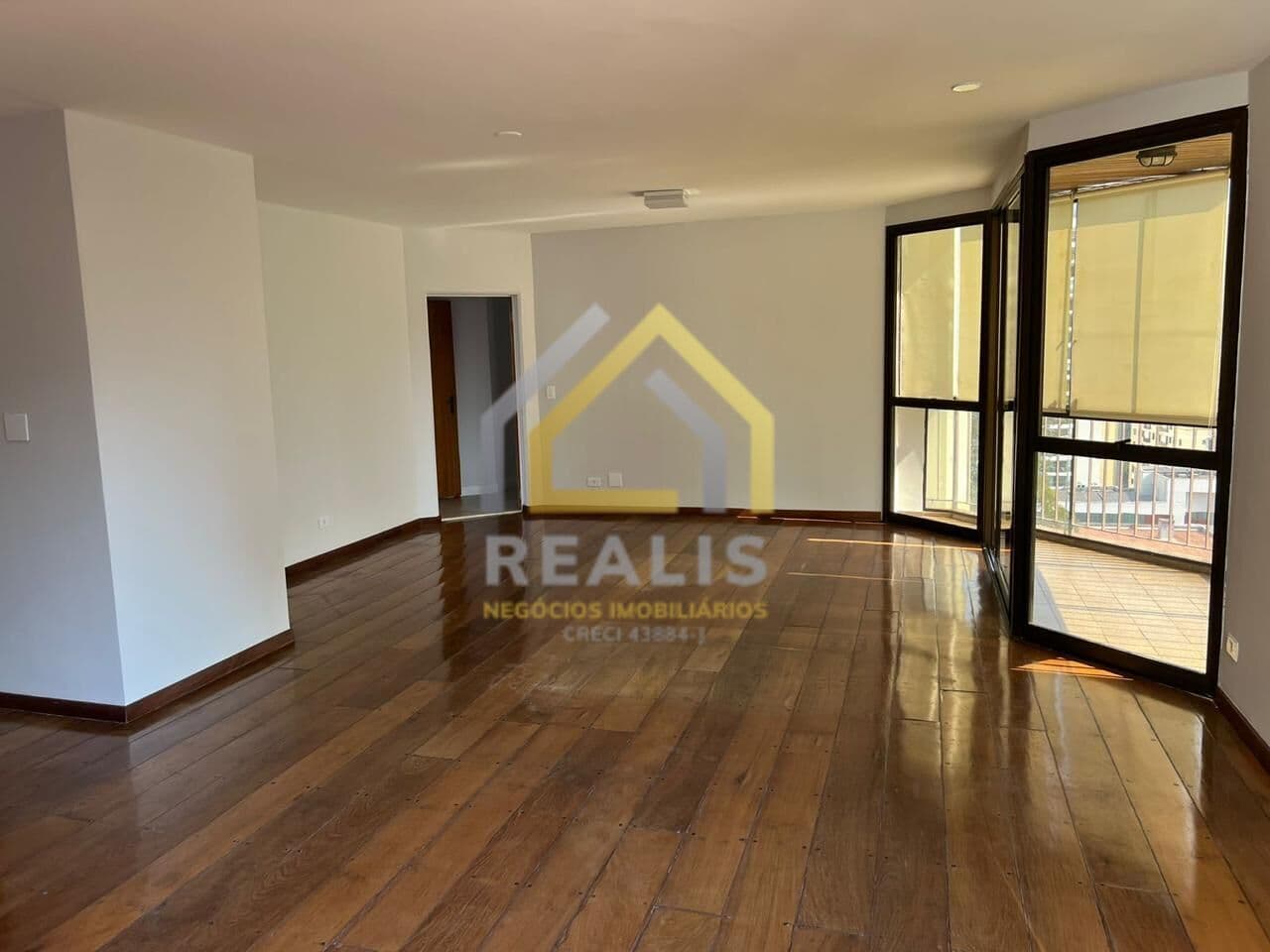 Apartamento com 4 Quartos, 2 suítes, 3 vagas, 185 m² Vila Andrade - São Paulo