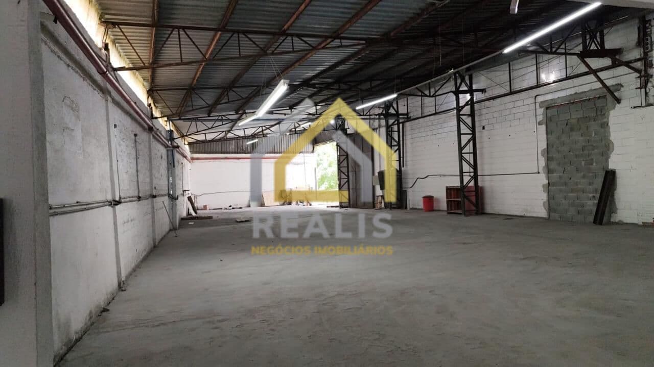 Galpão em condomínio com 600 m² - Jardim São Luis - São Paulo