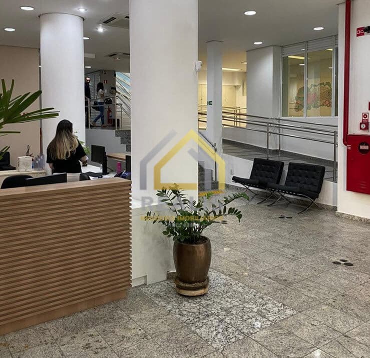 Prédio Comercial Monousuário com 3.505,48 m² de área construída Bairro da Liberdade São Paulo SP
