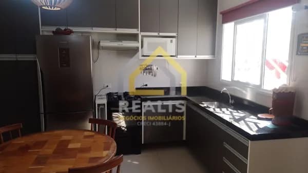 Oportunidade!! Sobrado à venda com 2 suítes, 2 vagas, bairro Campo Grande, São Paulo