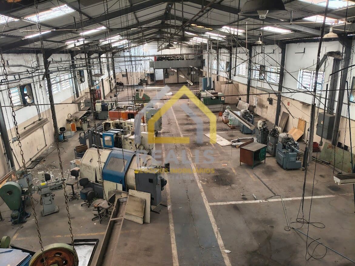 Pavilhão/Galpão Industrial 2370m² de área construida no Bairro de Socorro Interlagos São Paulo