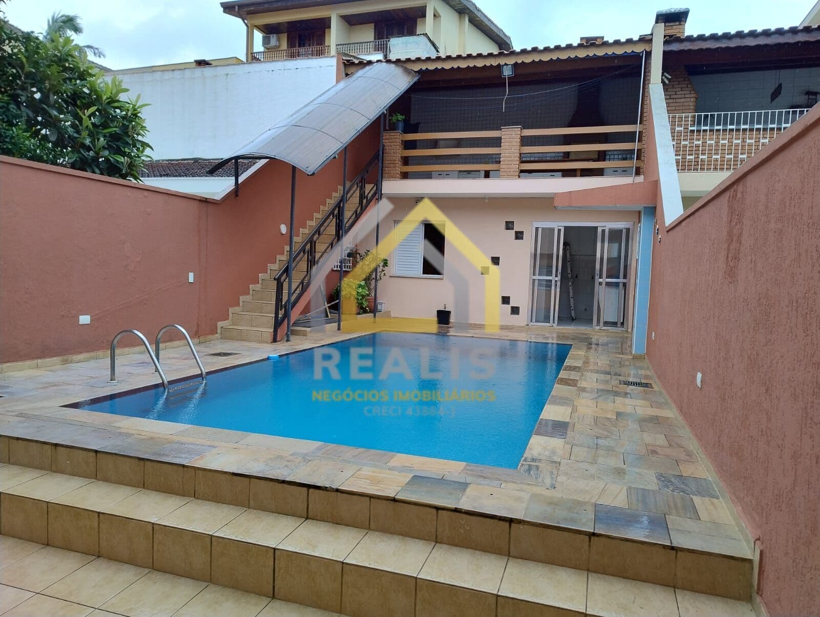 Casa Alto Padrão com 300m² 4 dormitórios, 4 vagas, Bolsão de Interlagos São Paulo SP