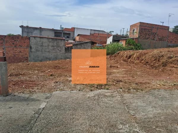 Lote/Terreno em Tatuí - Parque São Rafael