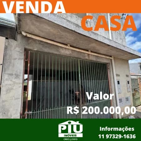 Sobrado em Pinhalzinho - Centro