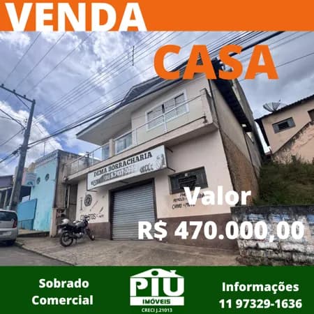 Sobrado em Pinhalzinho - Centro