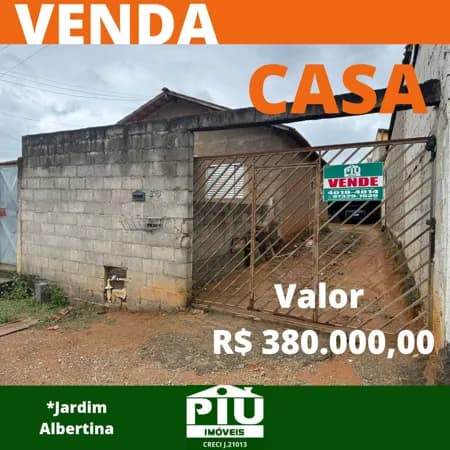 Casa em Pinhalzinho - Centro