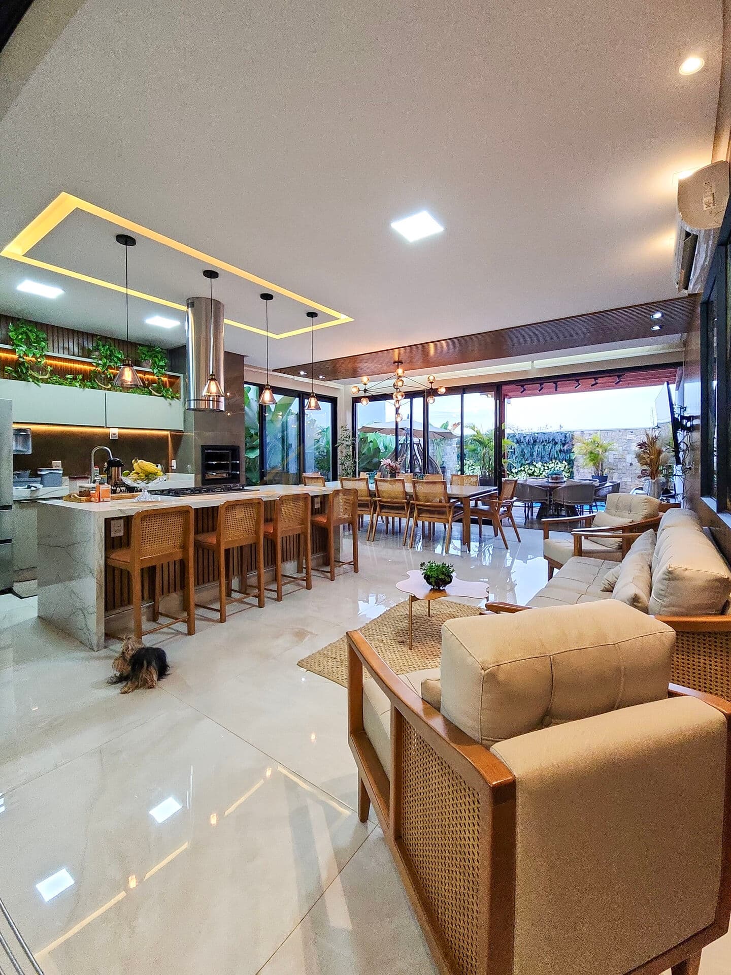 Casa térrea 4 suítes à venda, 288 m² por R$ 2.550.000,00 – Condomínio Belas Artes – Anápolis/GO