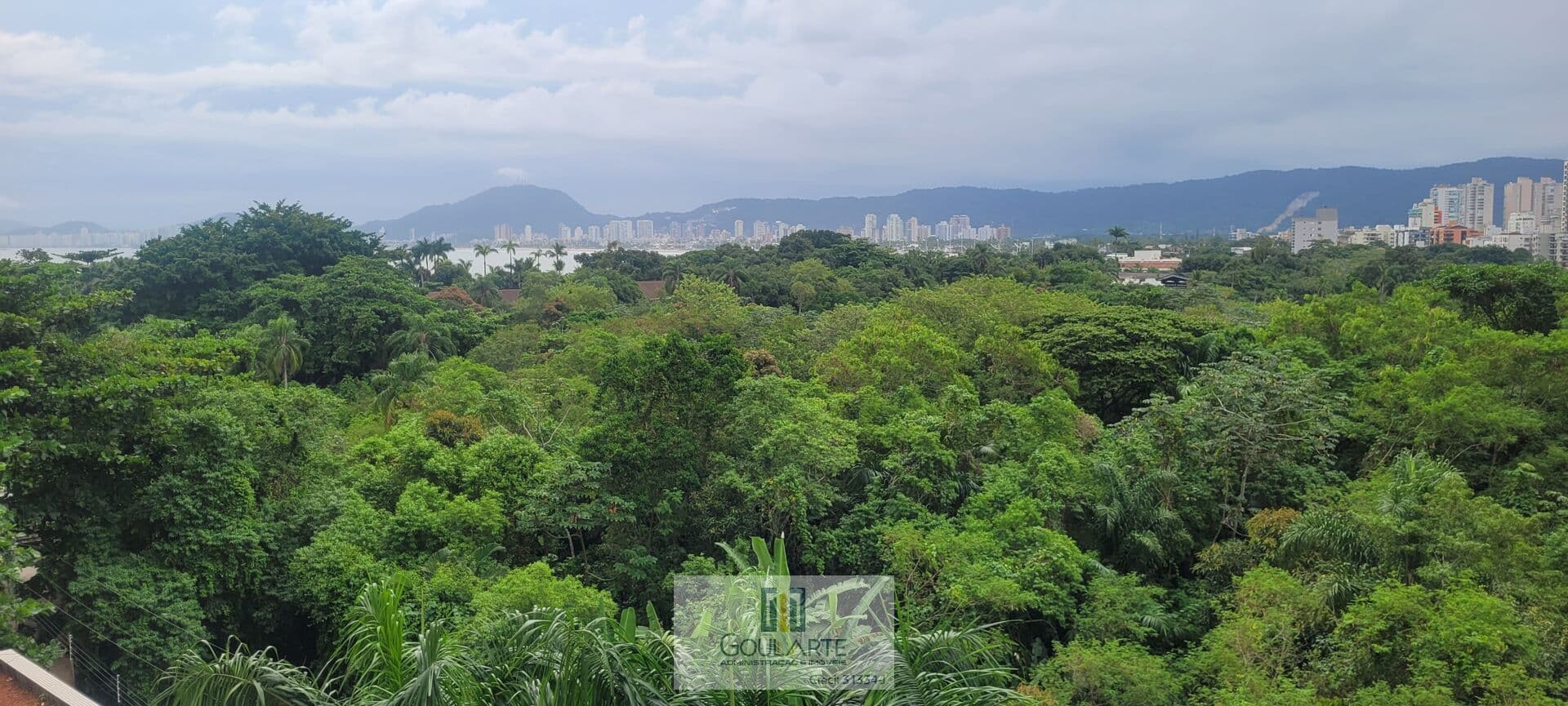 Apartamento em Guarujá - Enseada