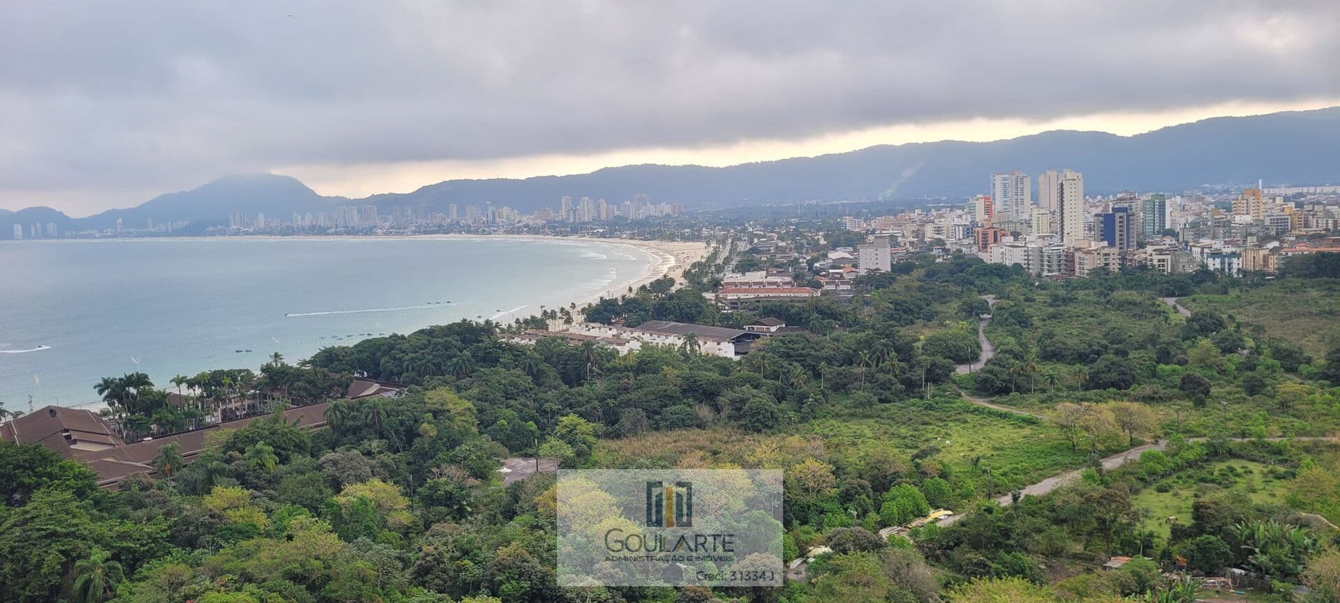 Apartamento alto padrão com sacada gourmet, 3 suítes e lazer completo no condomínio - ENSEADA-Guarujá/SP.