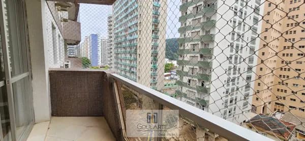 Apartamento com acesso a sacada, 3 dormitórios sendo 1 suíte climatizada, lazer no condomínio na praia das PITANGUEIRAS-Guarujá/SP.