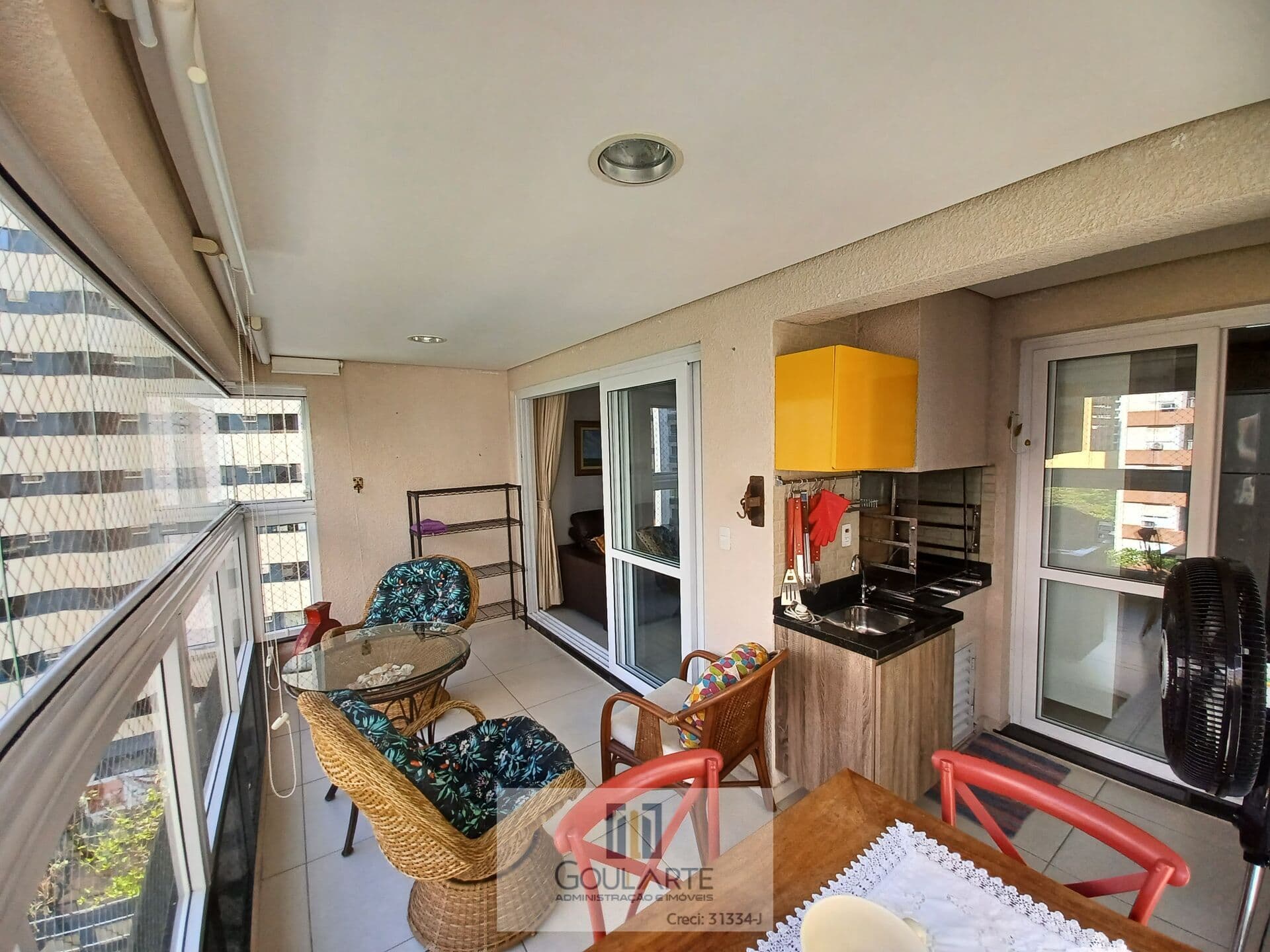 Apartamento com sacada gourmet, 3 dormitórios sendo 1 suíte, lazer completo no condomínio, PITANGUEIRAS-GUARUJÁ/SP