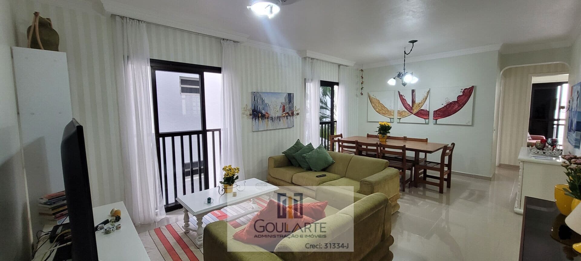 Apartamento com 3 dormitórios sendo 1 suíte, lado praia - Enseada-Guarujá/SP.