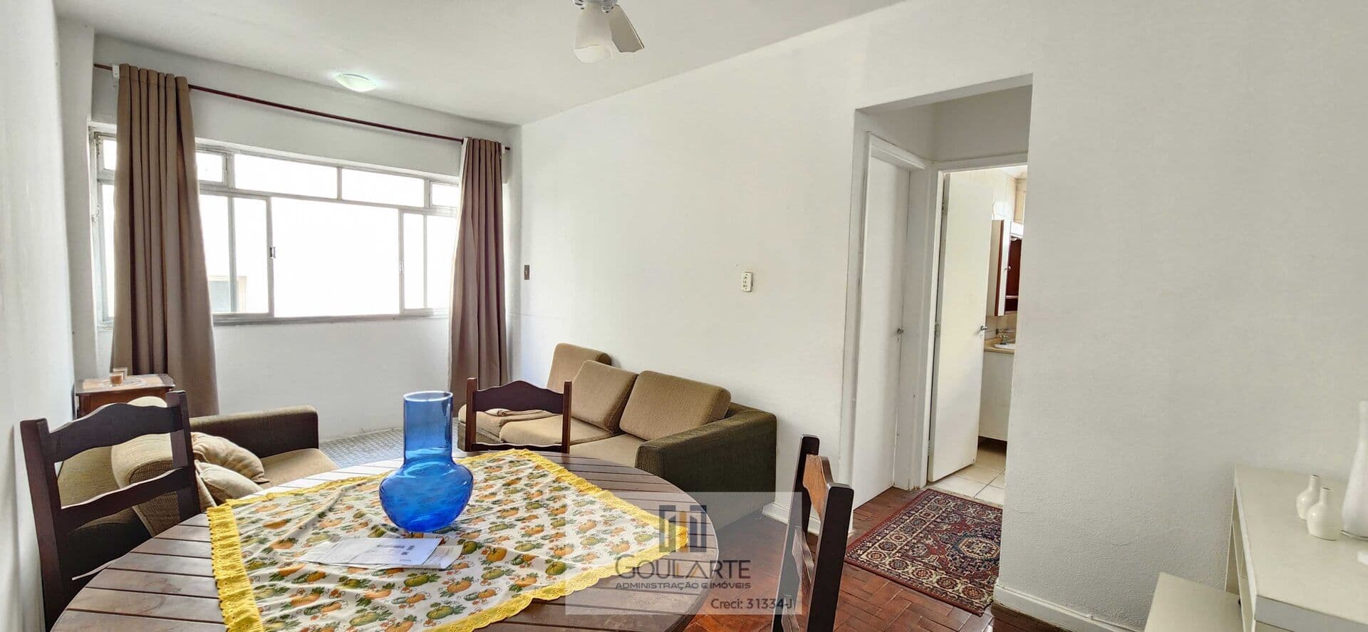 Apartamento com 1 dormitório amplo, á menos de 250 metros do mar - PITANGUEIRAS-Guarujá/SP.