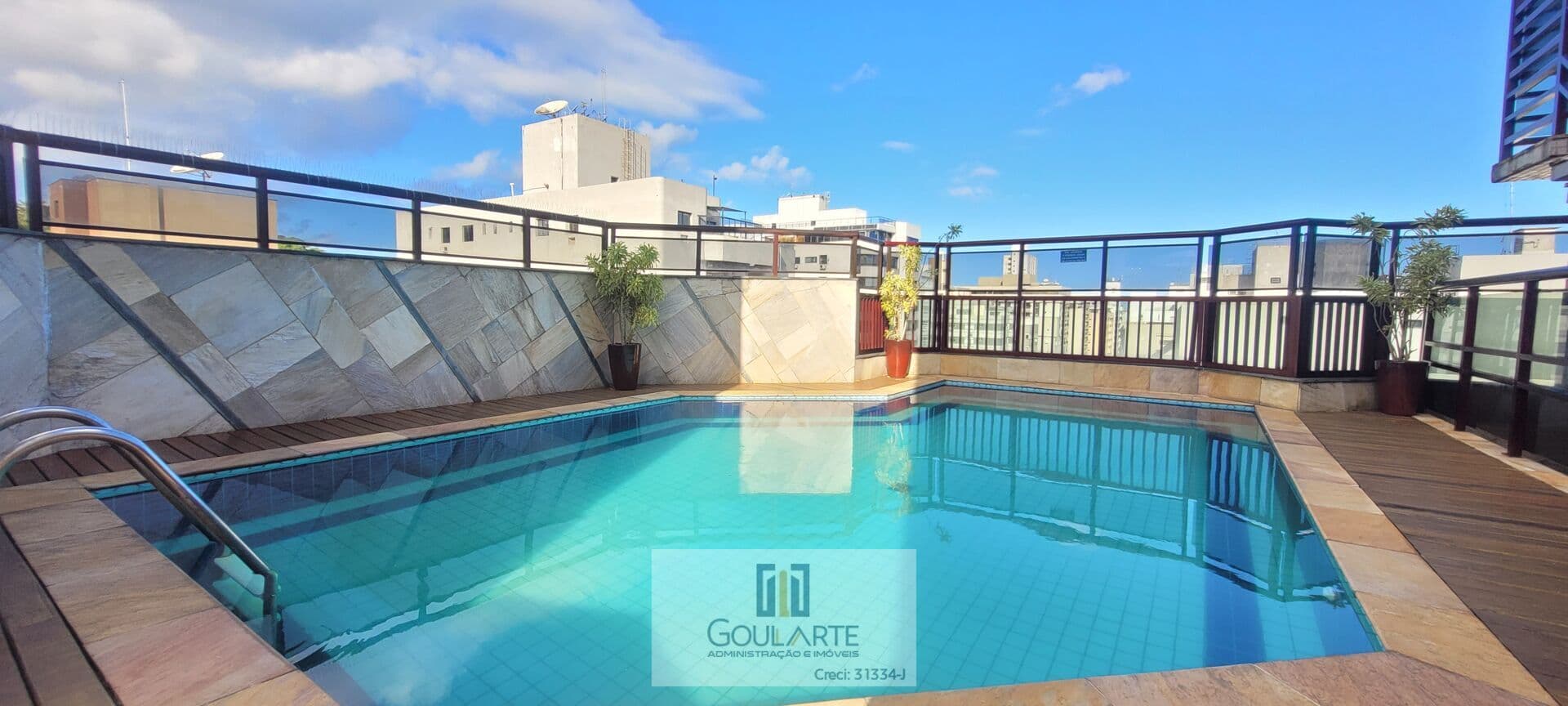 Apartamento alto padrão com sacada gourmet, 3 suítes climatizadas, lazer completo no condomínio - PITANGUEIRAS-Guarujá/SP.