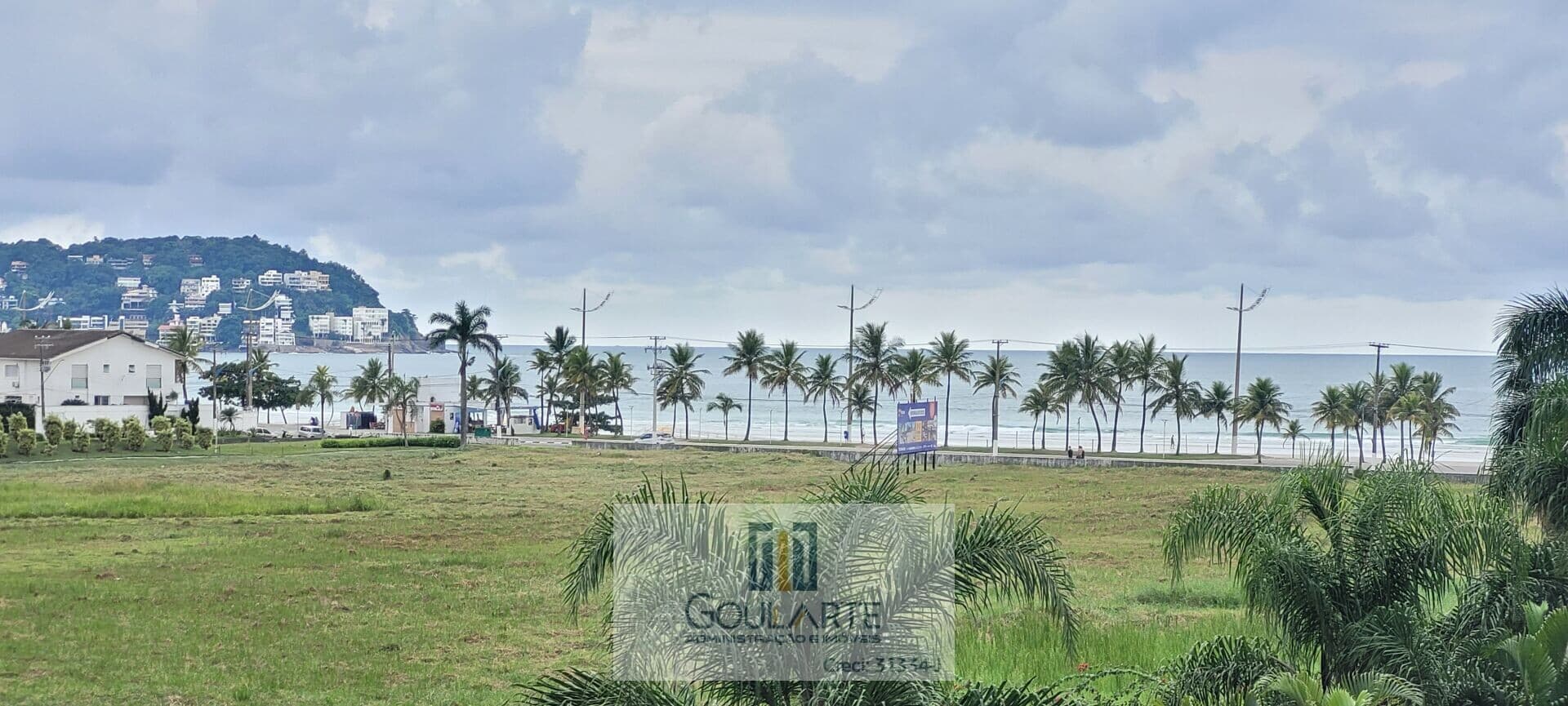 Apartamento alto padrão com 3 dormitórios climatizados sendo 1 suíte, *vista mar*, lazer no condomínio, lado praia - ENSEADA - Guarujá/SP.