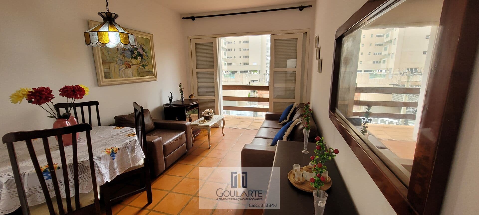 Apartamento alto padrão com 2 dormitórios com acesso a sacada, na praia das ASTÚRIAS - Guarujá/SP.