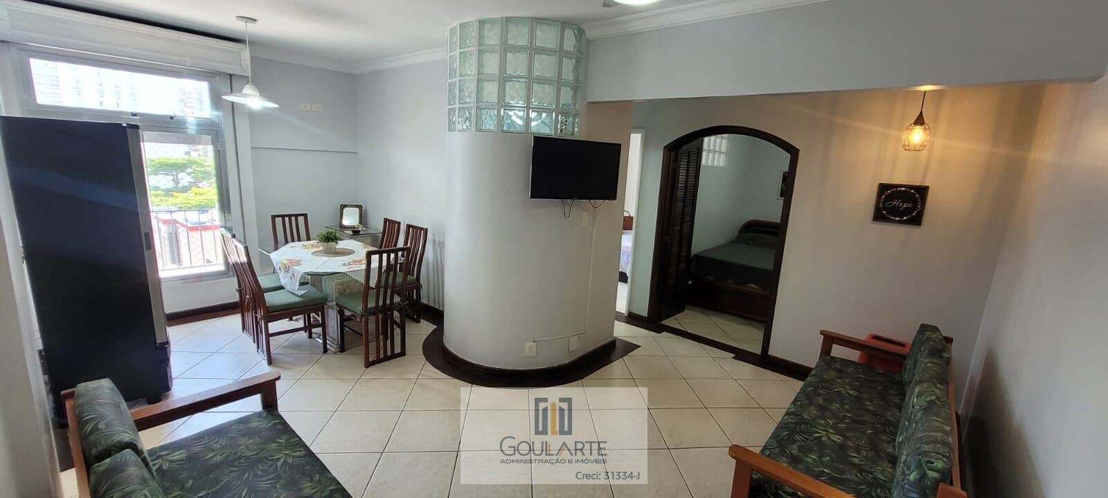 Apartamento com 2 dormitórios, á menos de 200 metros do mar - PITANGUEIRAS-Guarujá/SP.