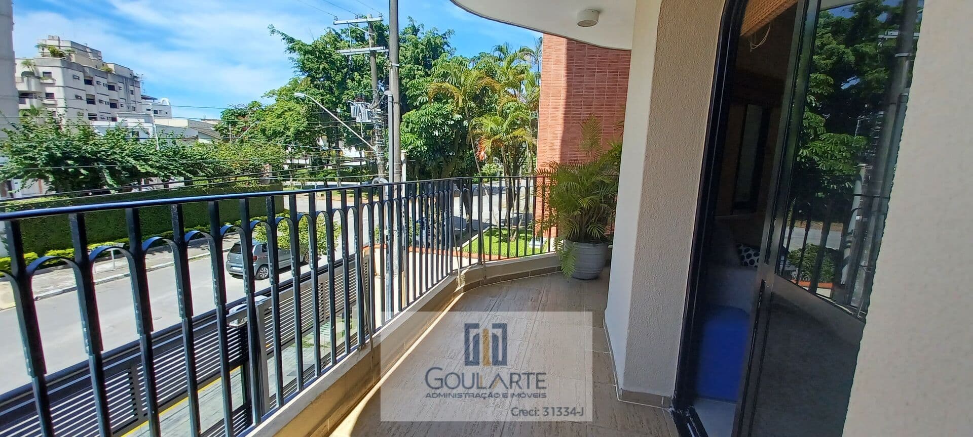 Apartamento alto padrão com 3 dormitórios em lado praia da Enseada-Guarujá/SP.