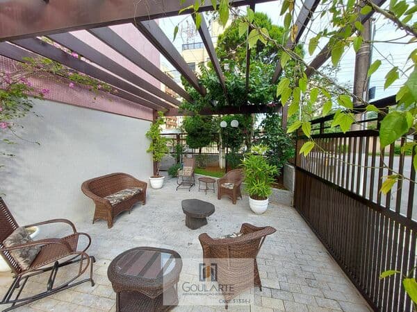 Cobertura Penthouse com 2 suítes e área gourmet na praia do TOMBO-Guarujá/SP.