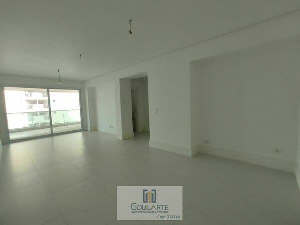 Apartamento Duplex, 3 dormitórios e lazer completo no prédio, na praia da Enseada-Guarujá/SP.