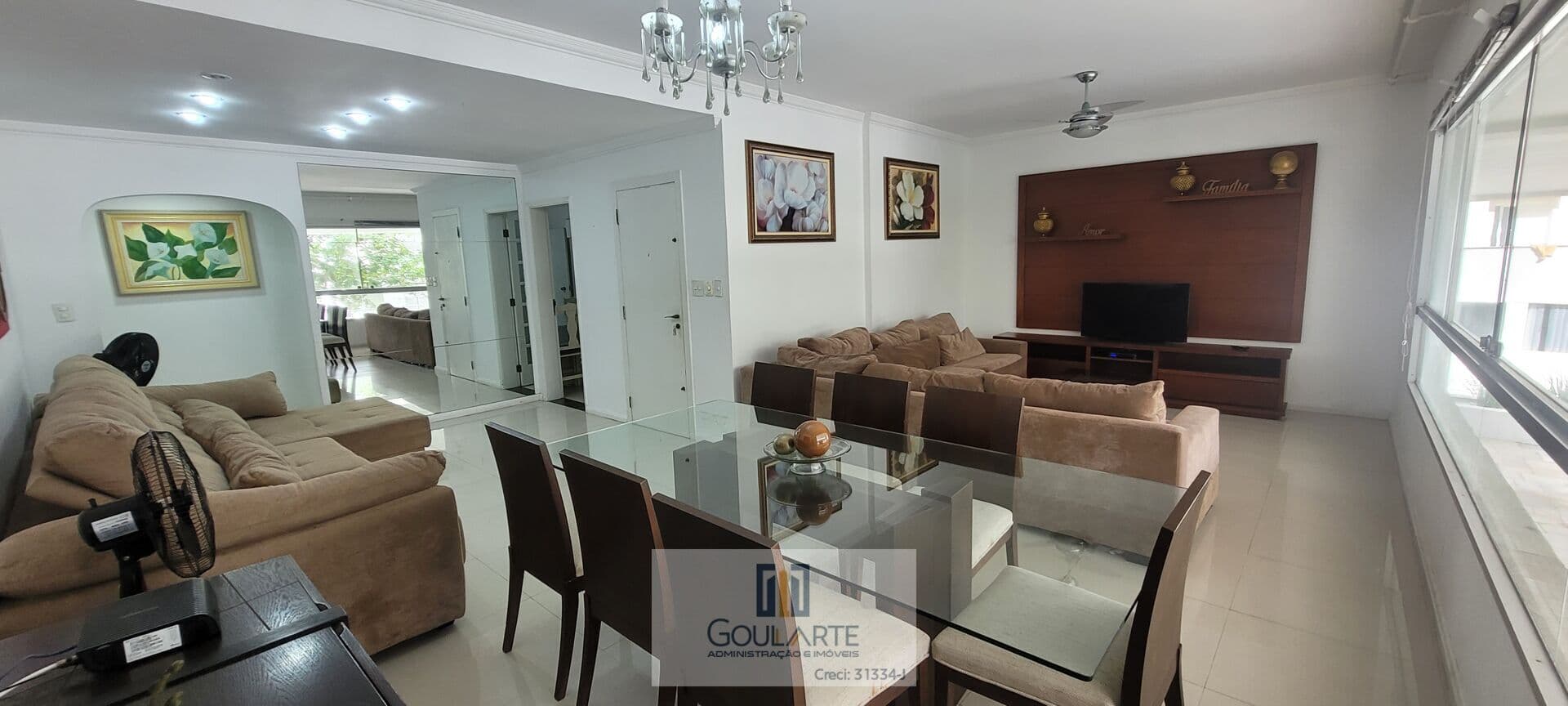 Apartamento alto padrão com 4 dormitórios sendo 2 suítes, à menos de 50 metros do mar - PITANGUEIRAS-Guarujá/SP.