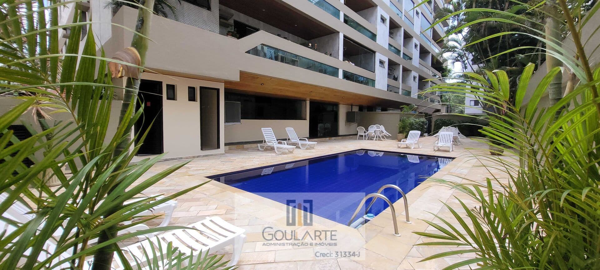Apartamento alto padrão com lazer, 3 suítes, sacada ampla, no lado praia na Enseada-Guarujá/SP.