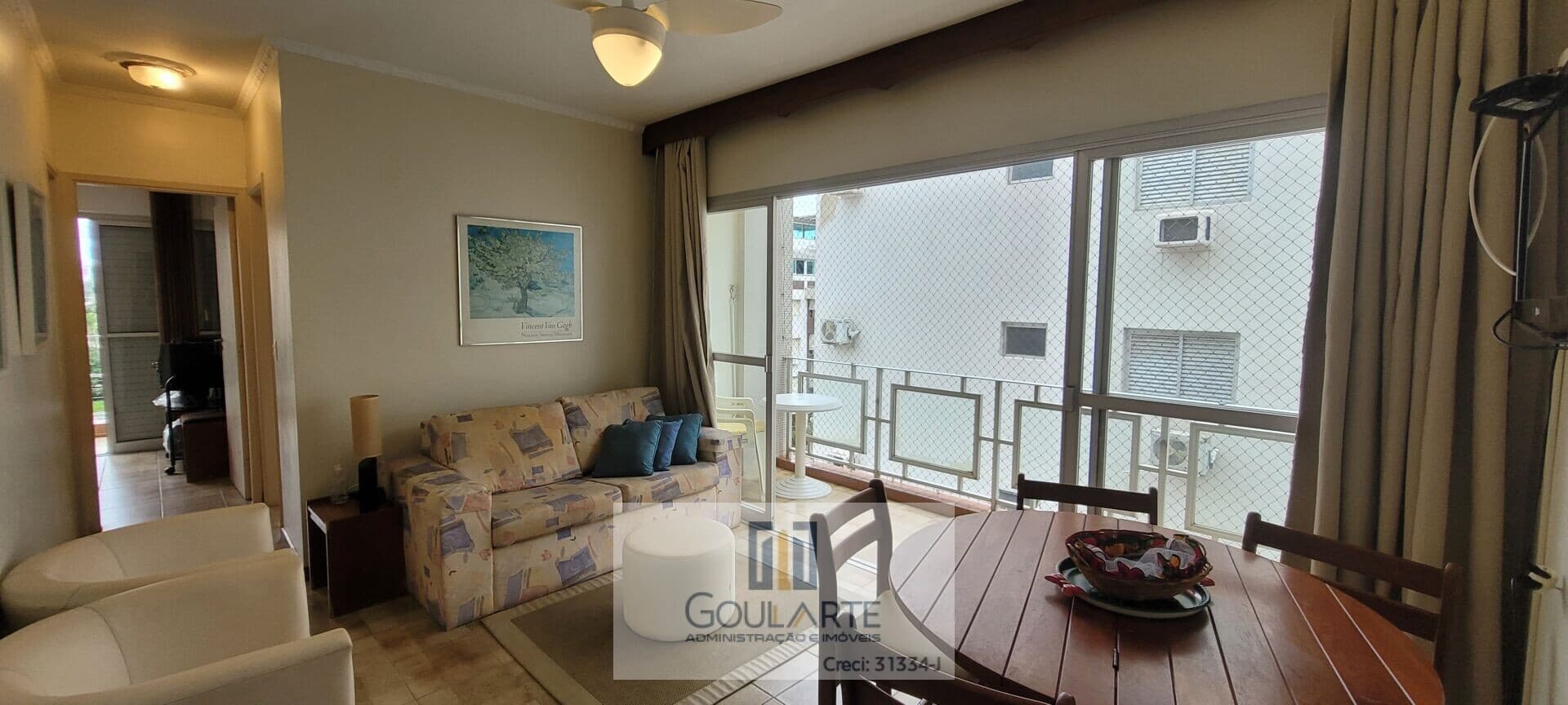 Apartamento com 2 dormitórios climatizados, lado praia da ENSEADA - Guarujá/SP.