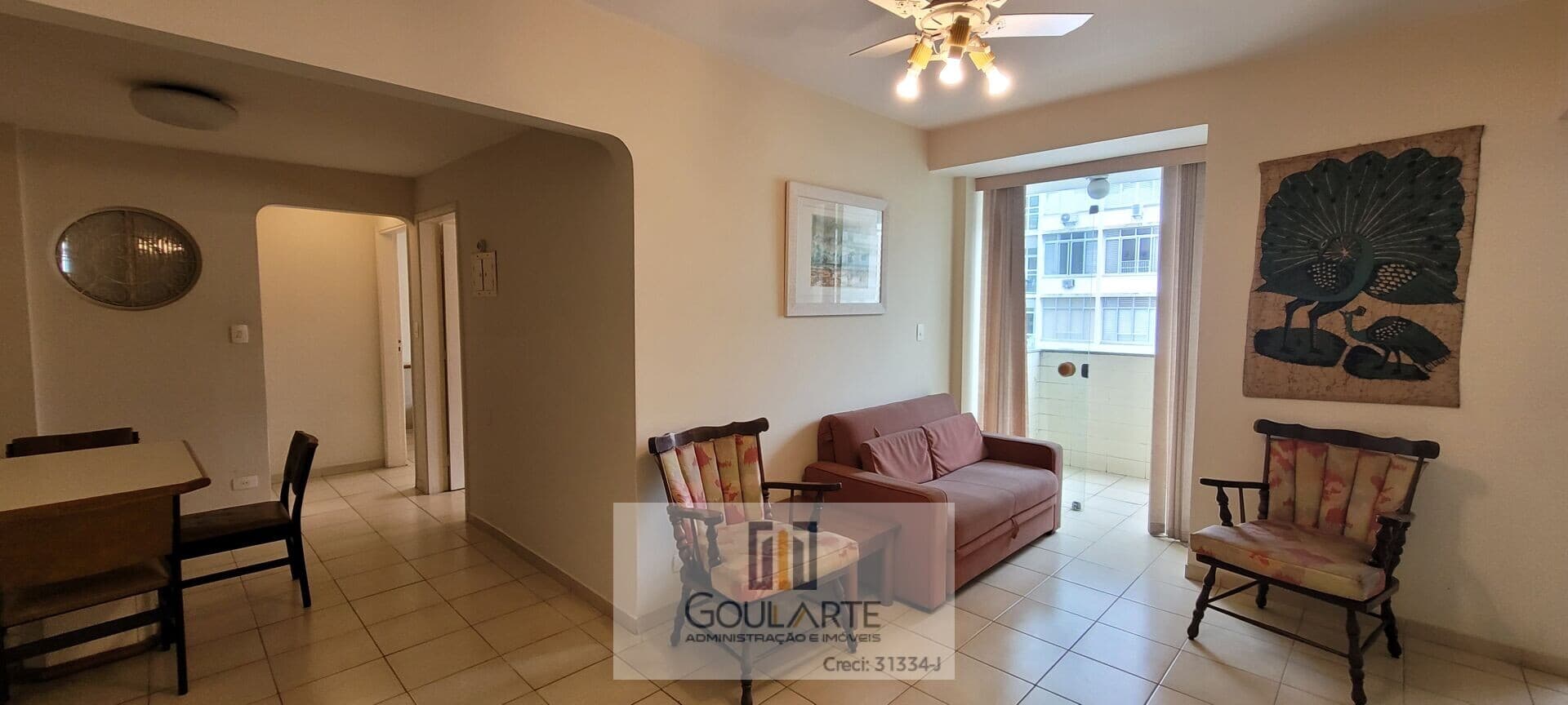Apartamento padrão com 2 dormitórios, à menos de 100 metros do mar, PITANGUEIRAS-Guarujá/SP
