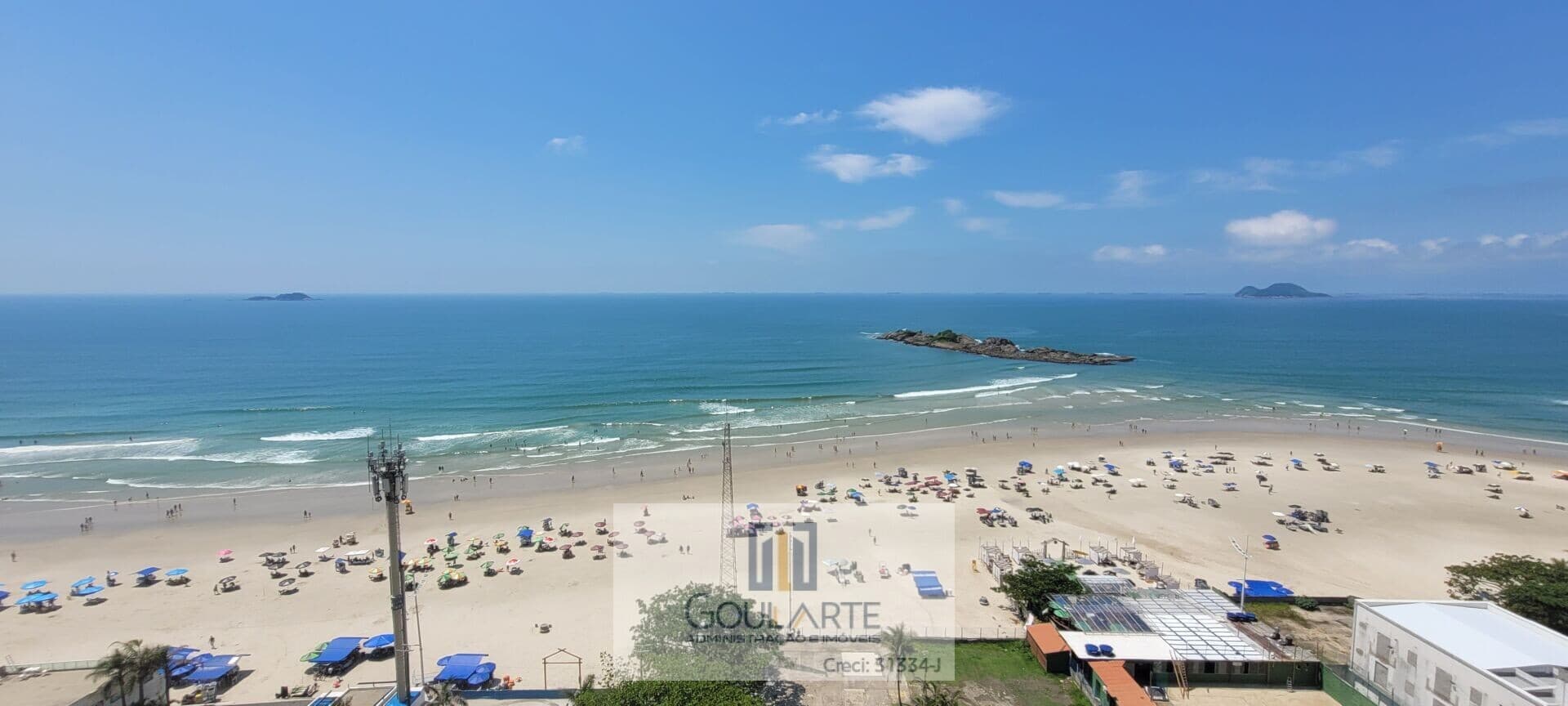 Apartamento alto padrão frente mar, 4 dormitórios sendo 3 suítes, vista total do mar na praia da Pitangueiras-Guarujá/SP.