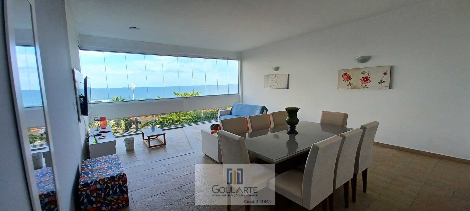 Apartamento frente mar, 3 dormitórios na praia de PITANGUEIRAS-GUARUJÁ/SP.
